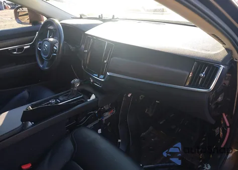 2018 Volvo V90 Cross Country T5 z USA, uszkodzony, nr VIN YV4102NK2J1021497